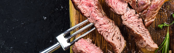 Grillbuffet vom Holzkohlegrill für 14,90€ in der Teutonia Grillbuffet in der Teutonia in Ulm